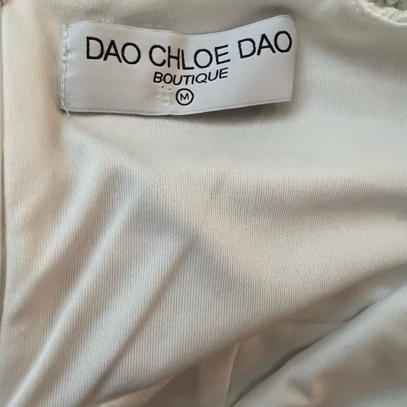 DAO CHLOE DAO Boutique Mini Dress Cream in Color with Ruffle in Front Size Med - Picture 4 of 6